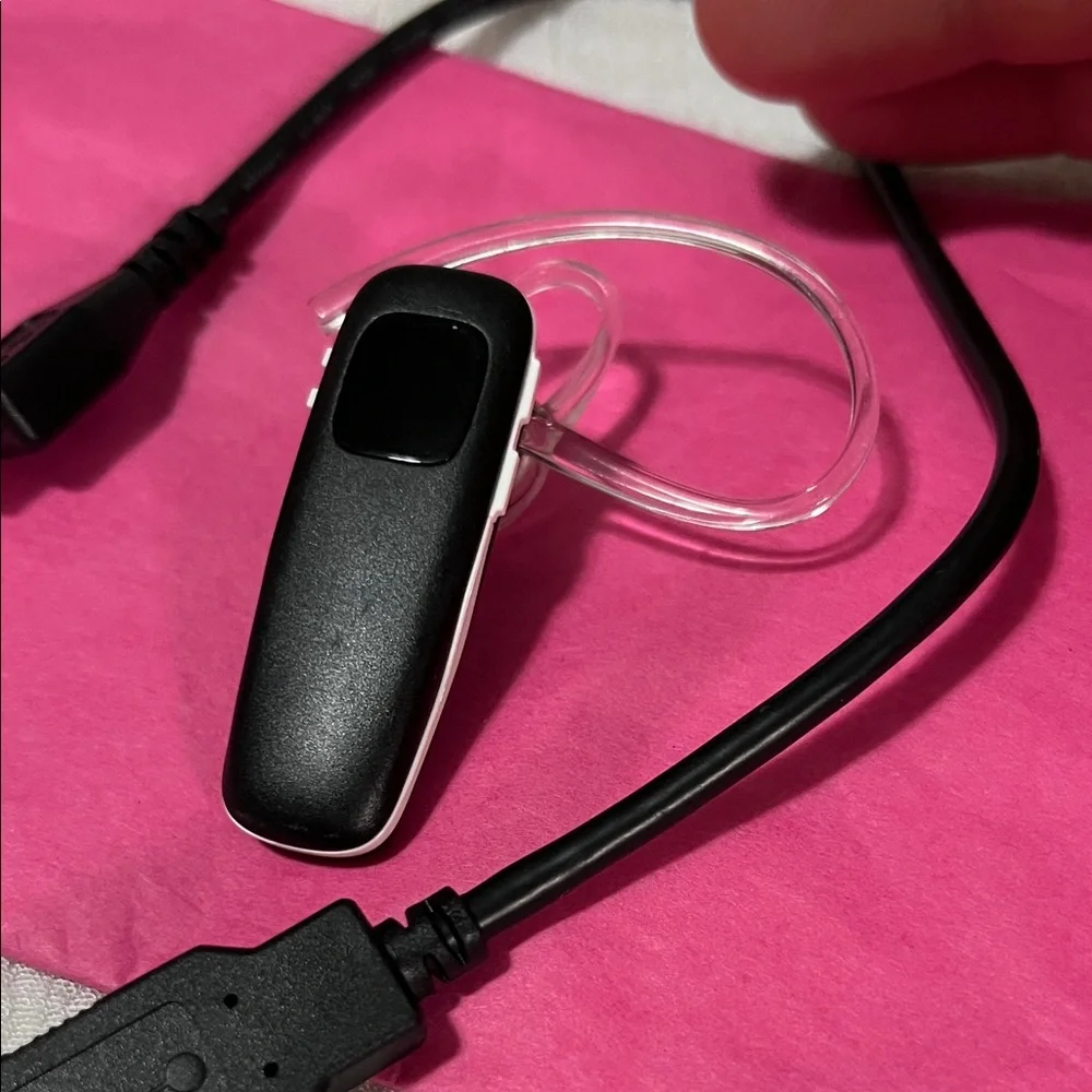 Black Bluetooth Earset with Clear Ear Hook and USB Charging Cable
